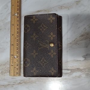 Louis Vuitton Classic Monogram Porte Monnaie Billets Tresor Wallet